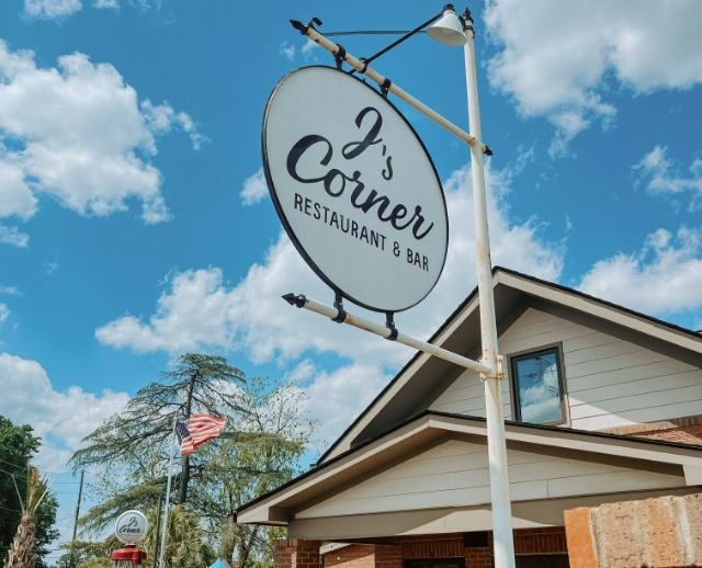 J's Corner Restaurant and Bar